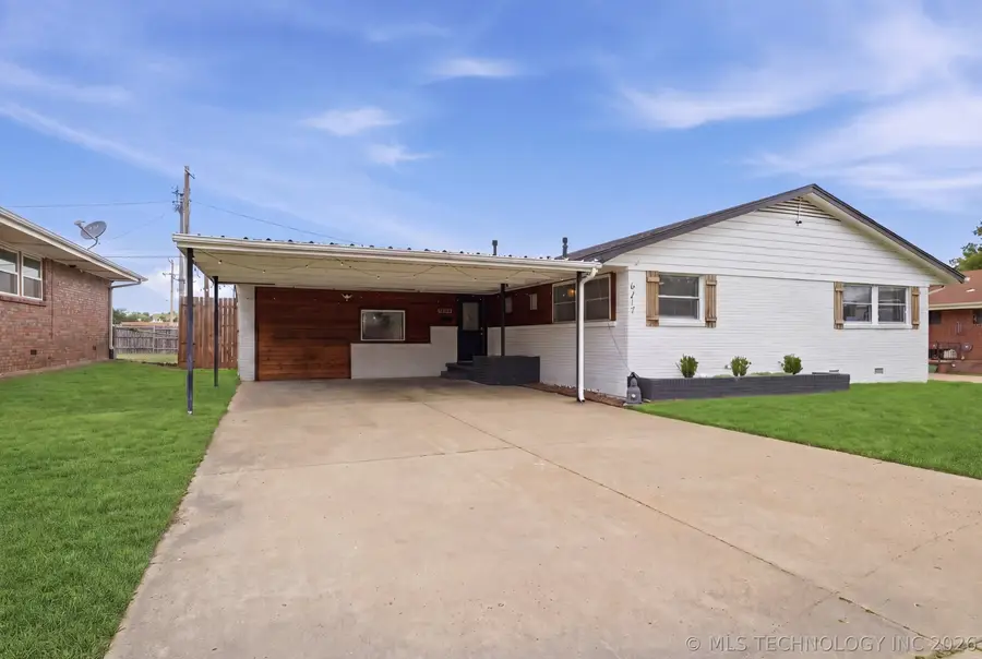 6217 E 24th Street, Tulsa, OK 74114 - #2