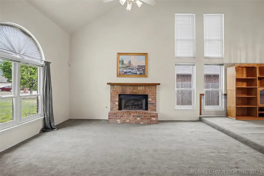 5117 S Spruce Drive, Sand Springs, OK 74063 - #3