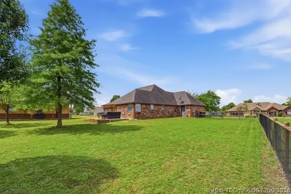 12101 N 168th East Avenue, Collinsville, OK 74021 - #3