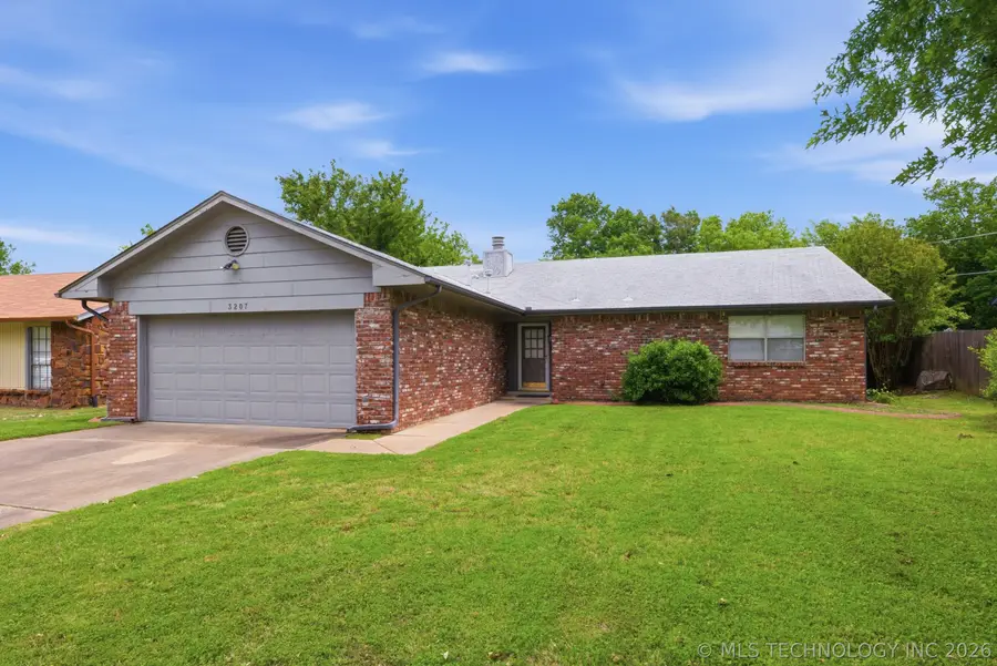 3207 S Skylane Drive, Sand Springs, OK 74063 - #2