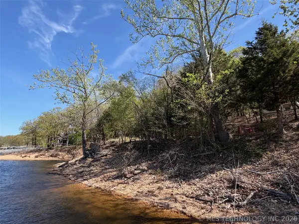 297 Moorings Road, Eucha, OK 74342