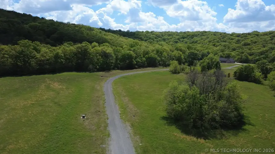 425 S Thunder Road, Fort Gibson, OK 74434 - #2