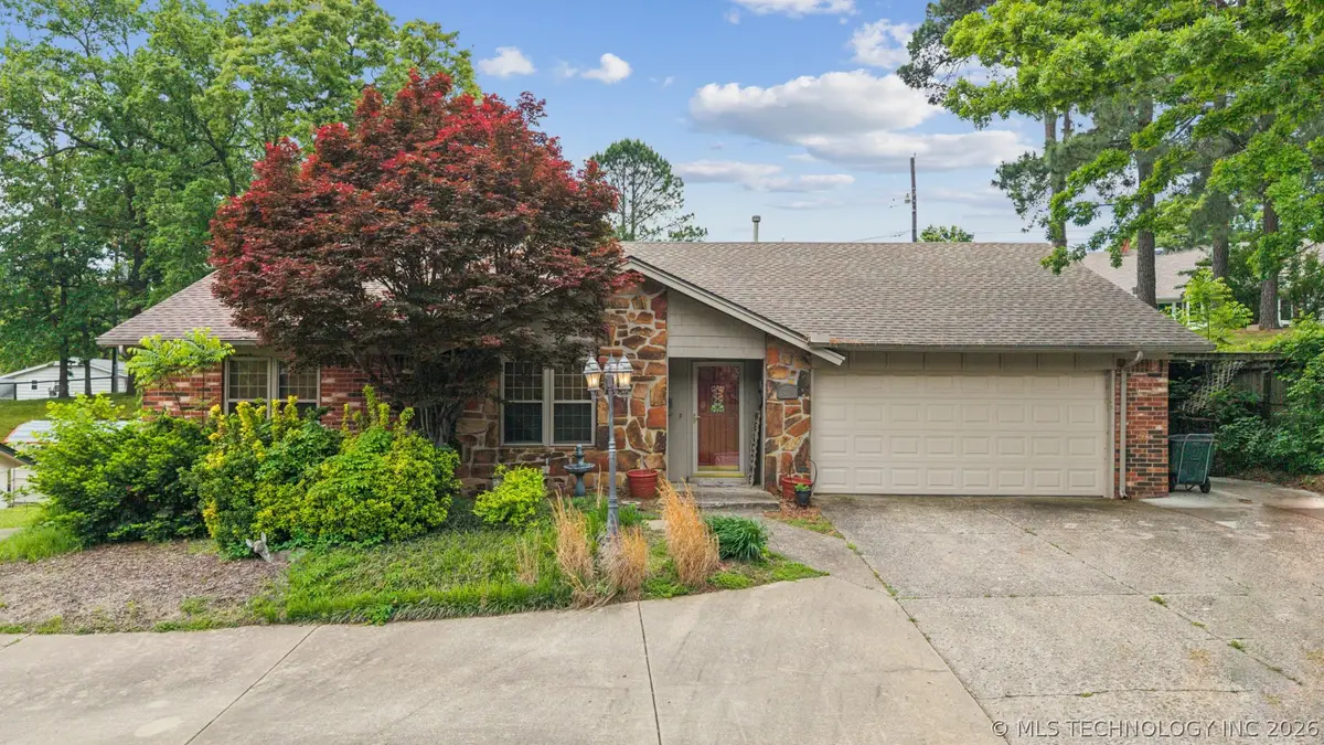 1210 E 10th Street, Sand Springs, OK 74063 - #1