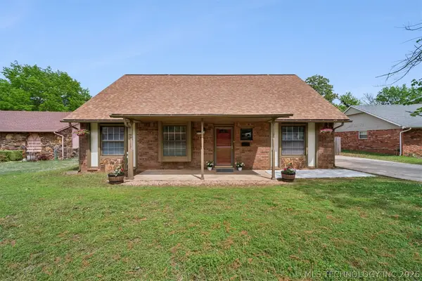 3111 Skylane Drive, Sand Springs, OK 74063