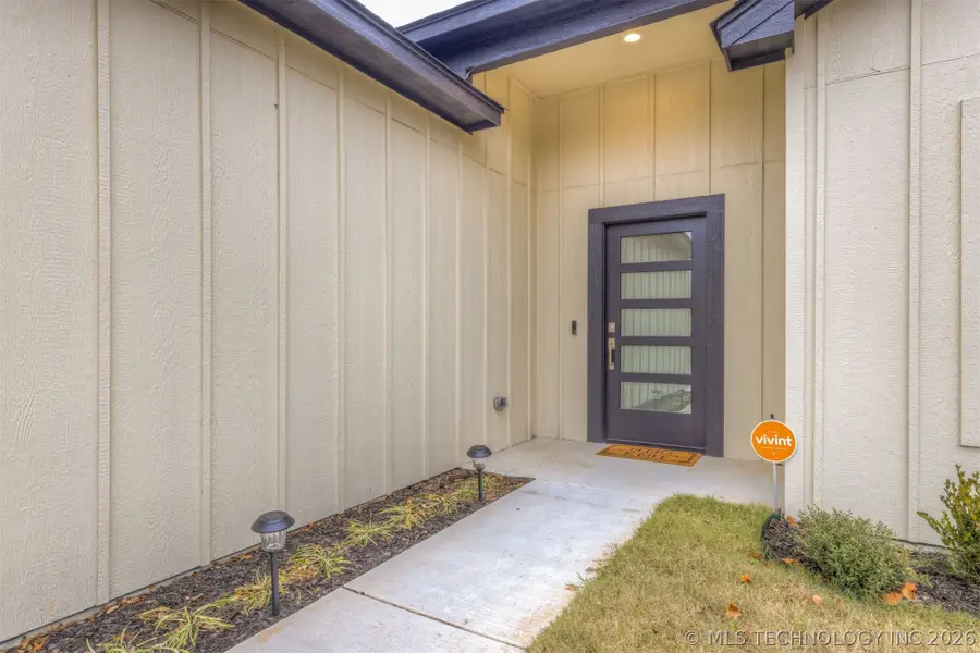 1907 E 27th Street N, Tulsa, OK 74110 - #3