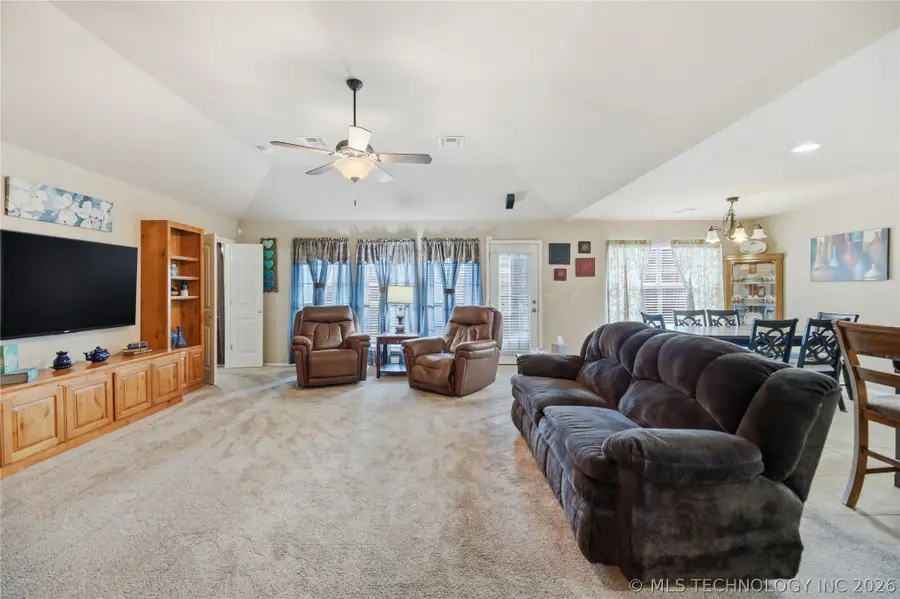 5209 S Bahama Avenue, Sand Springs, OK 74063 - #3