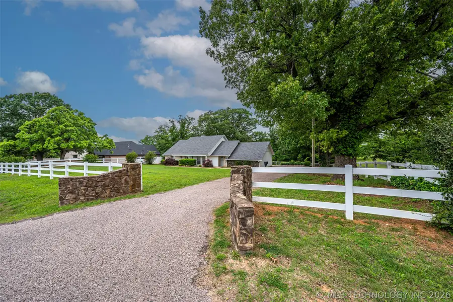 1403 S Monte Vista Street, Ada, OK 74820 - #2