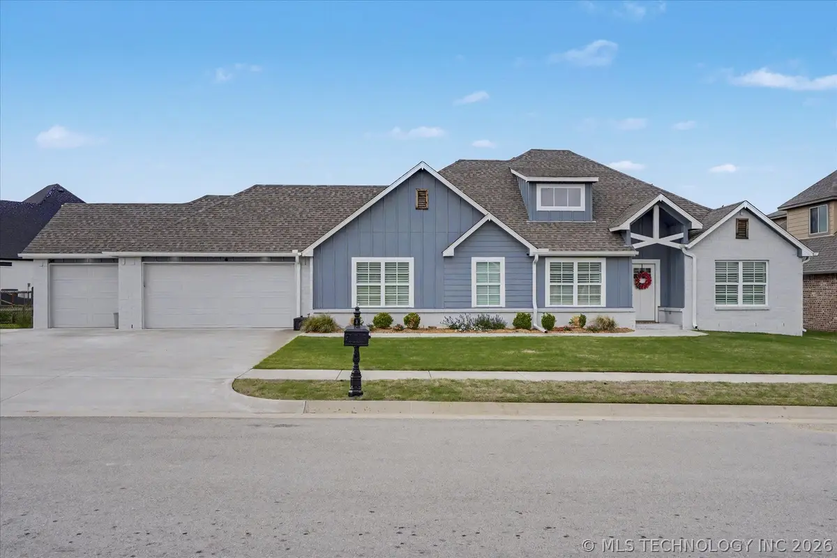 18977 E Ridgeline Road, Catoosa, OK 74015 - #1