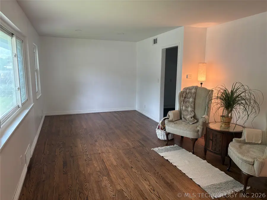 618 SE Wilshire Avenue, Bartlesville, OK 74006 - #2