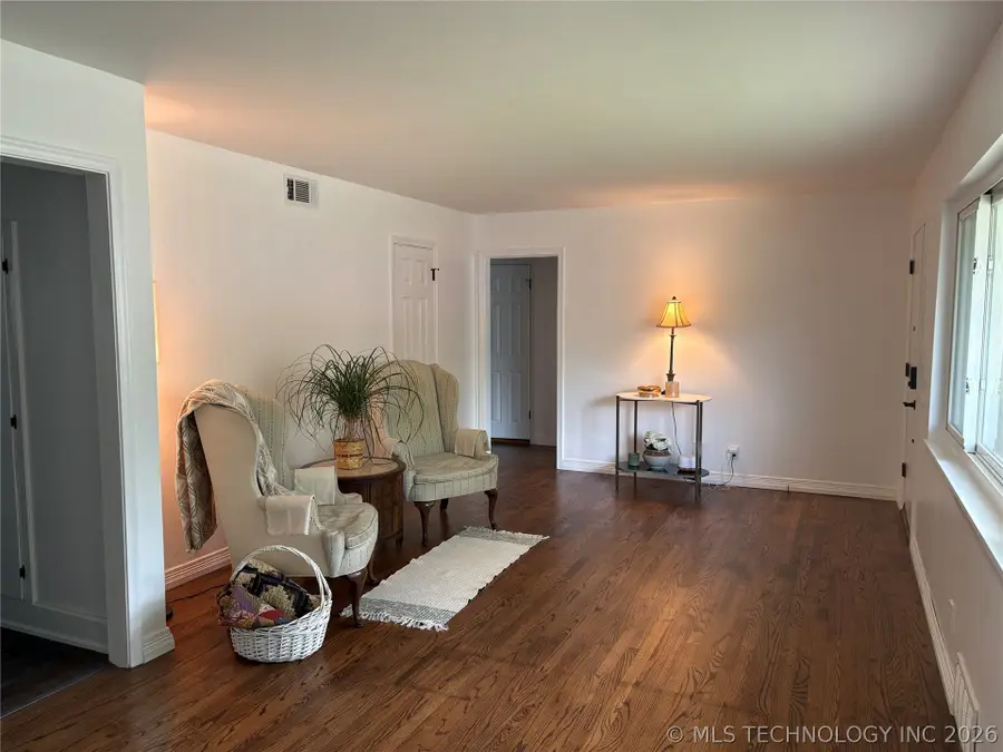 618 SE Wilshire Avenue, Bartlesville, OK 74006 - #3