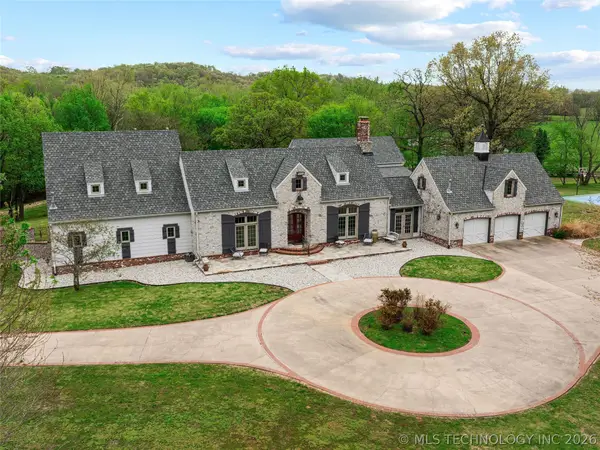 33021 S 625 Road, Grove, OK 74344