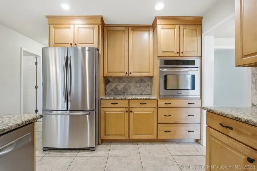 500 N Palm Avenue, Broken Arrow, OK 74012 - #2