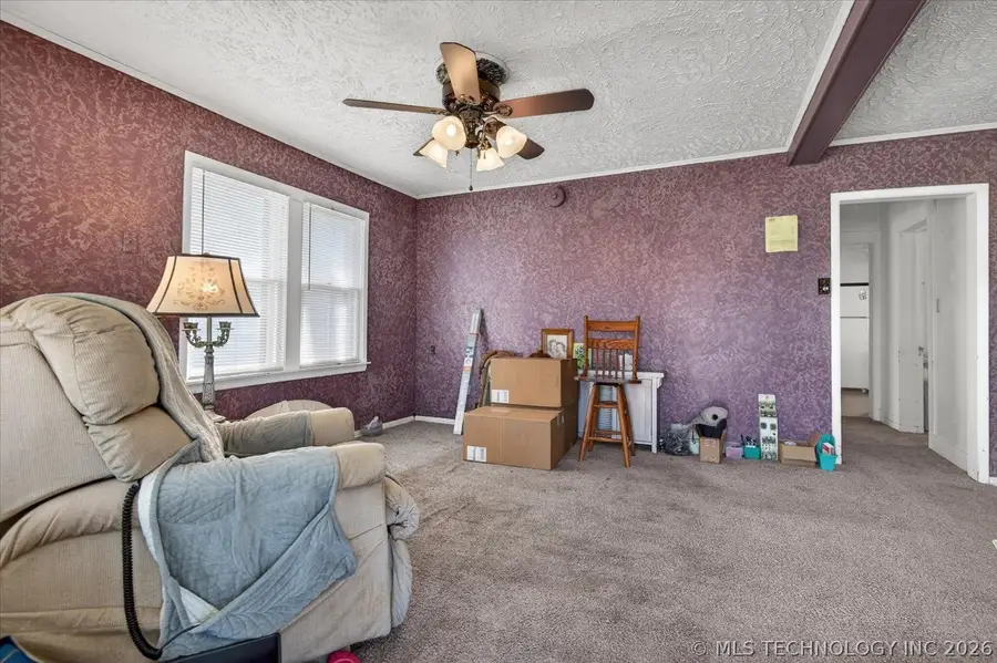 906 E 9th Street, Pawhuska, OK 74056 - #3