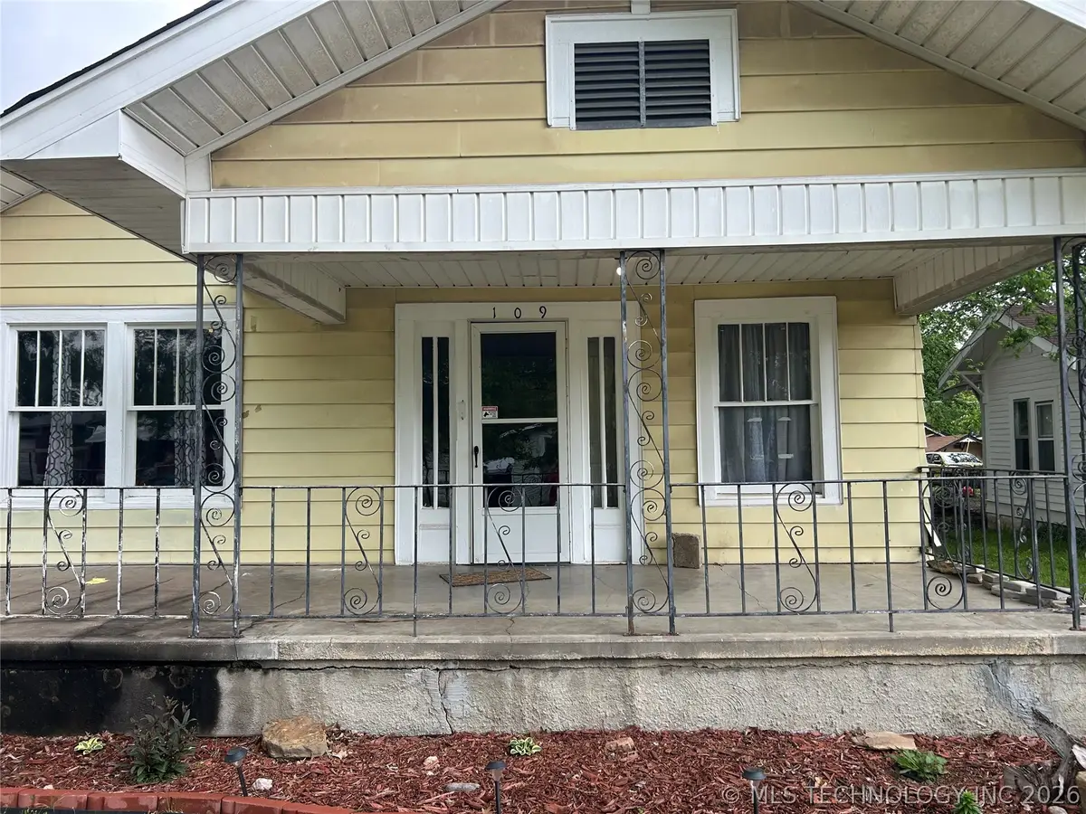 109 S Choctaw Avenue, Bartlesville, OK 74003 - #1