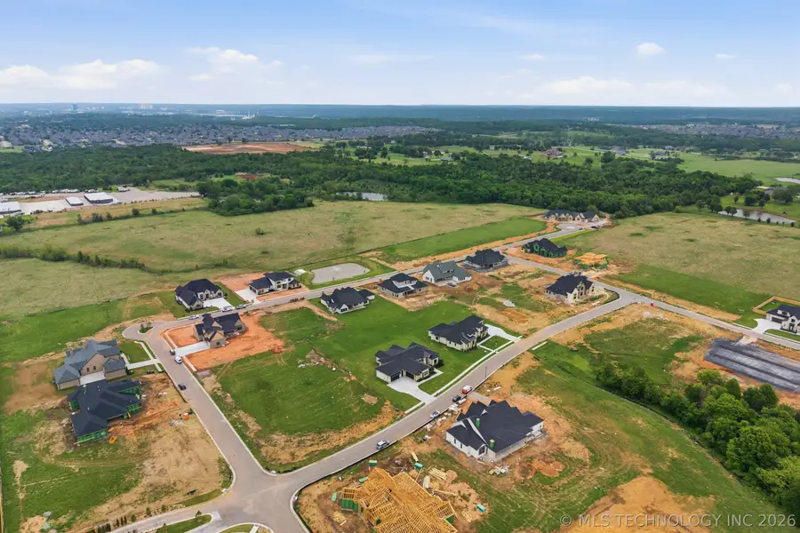 431 W 139th Street S, Bixby, OK 74008 - #3