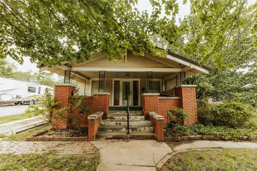 329 S Main Street, Fairfax, OK 74637 - #2