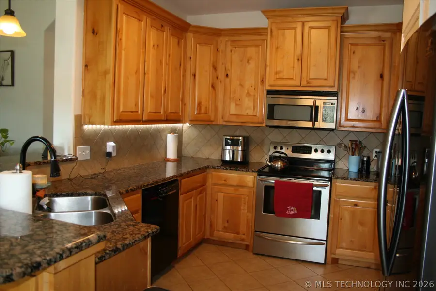 412 Wandering, Ardmore, OK 73401 - #3