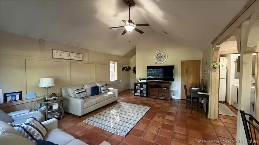 82 N Timberlane Cove Road, Cleveland, OK 74020 - #2