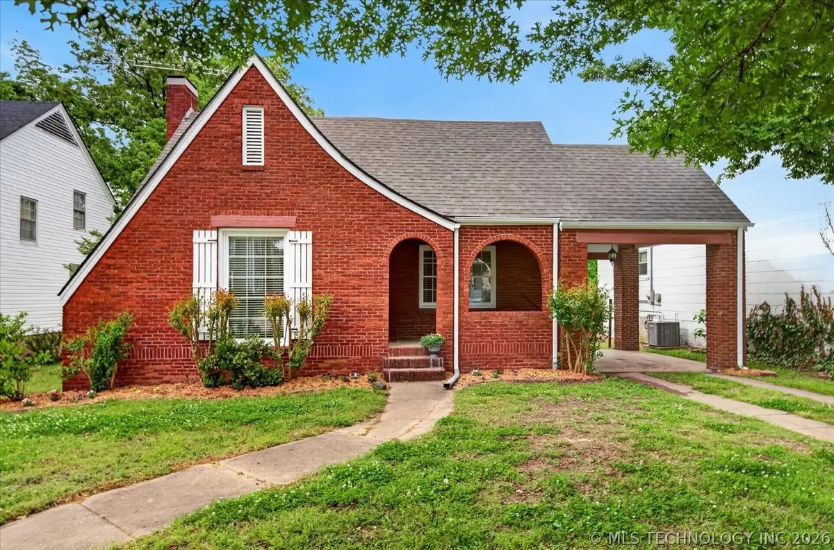1524 S Osage Avenue, Bartlesville, OK 74003 - #1
