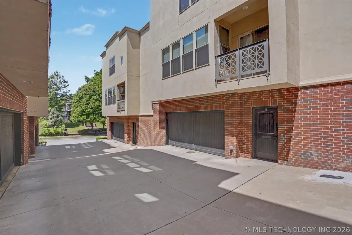 1411 S St Louis Avenue #B, Tulsa, OK 74120 - #1