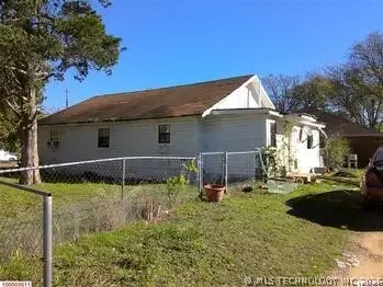 702 NE 2nd Avenue, Ardmore, OK 73401 - #2