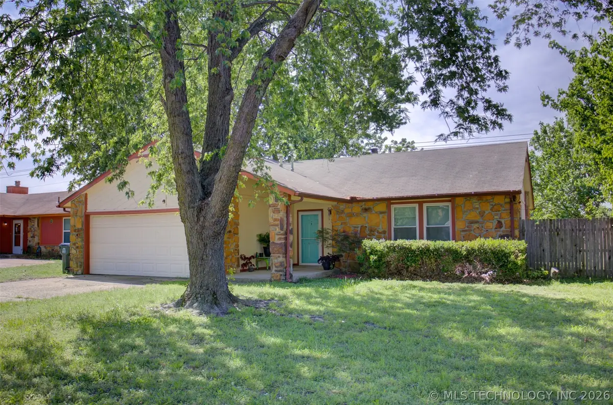 1302 E 140th Place, Glenpool, OK 74033 - #1