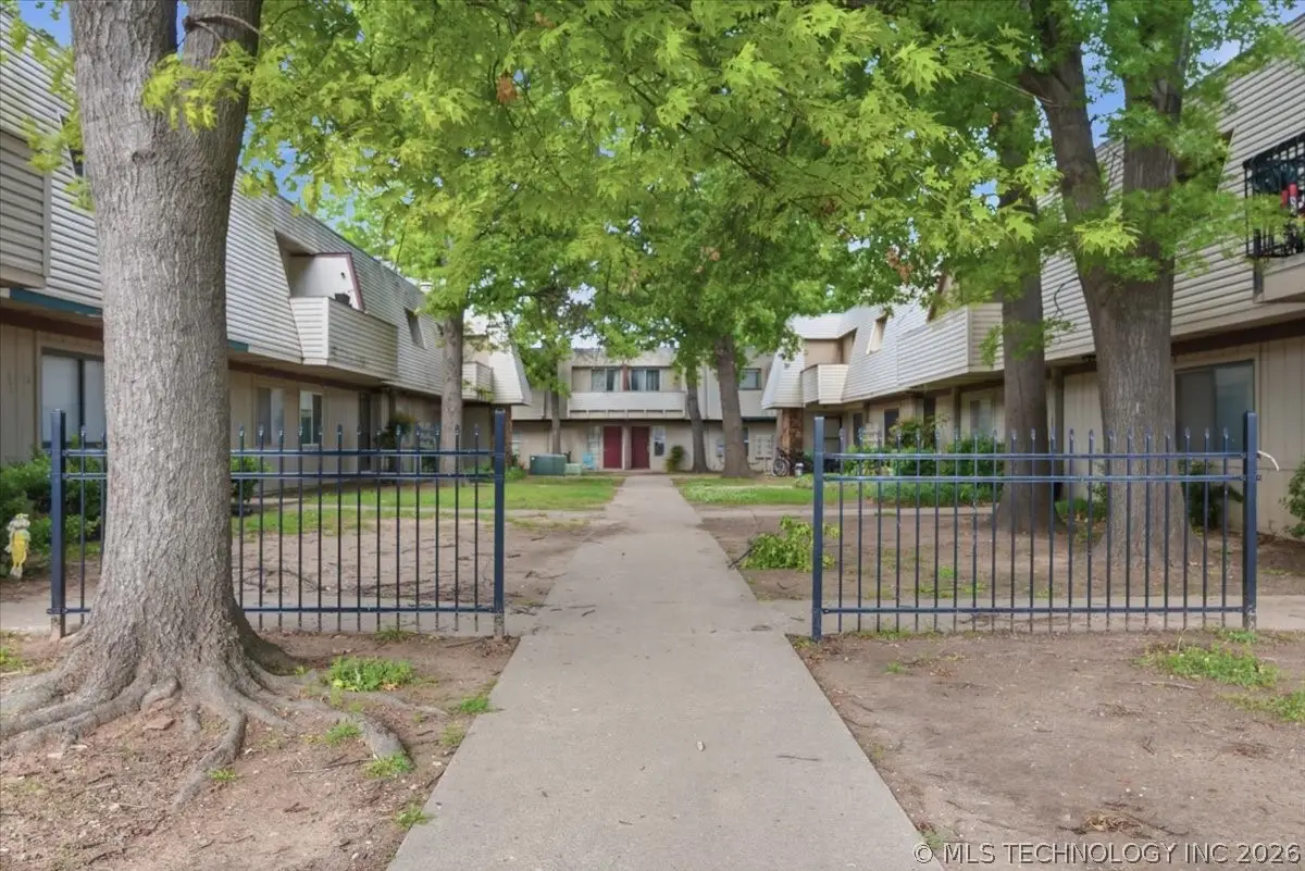 2215 E 66th Place S #1004, Tulsa, OK 74136 - #1