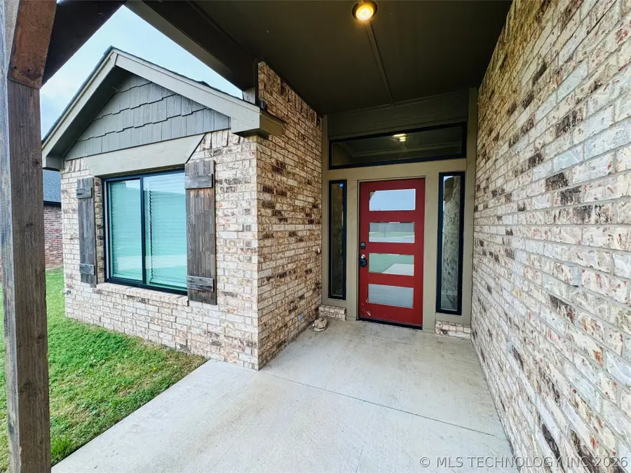 3642 E Cherryhill Court N, Broken Arrow, OK 74014 - #3