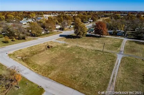 Hwy 20, Pryor, OK 74361