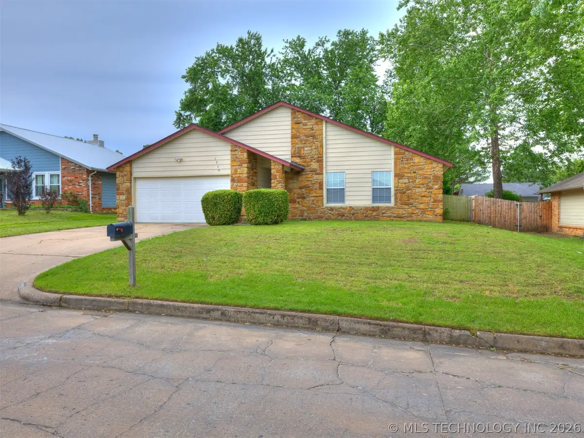 1210 E 139th Street, Glenpool, OK 74033 - #1