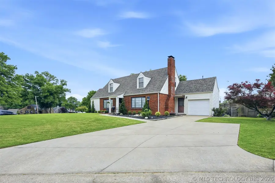 1804 S Delaware Avenue, Tulsa, OK 74104 - #2