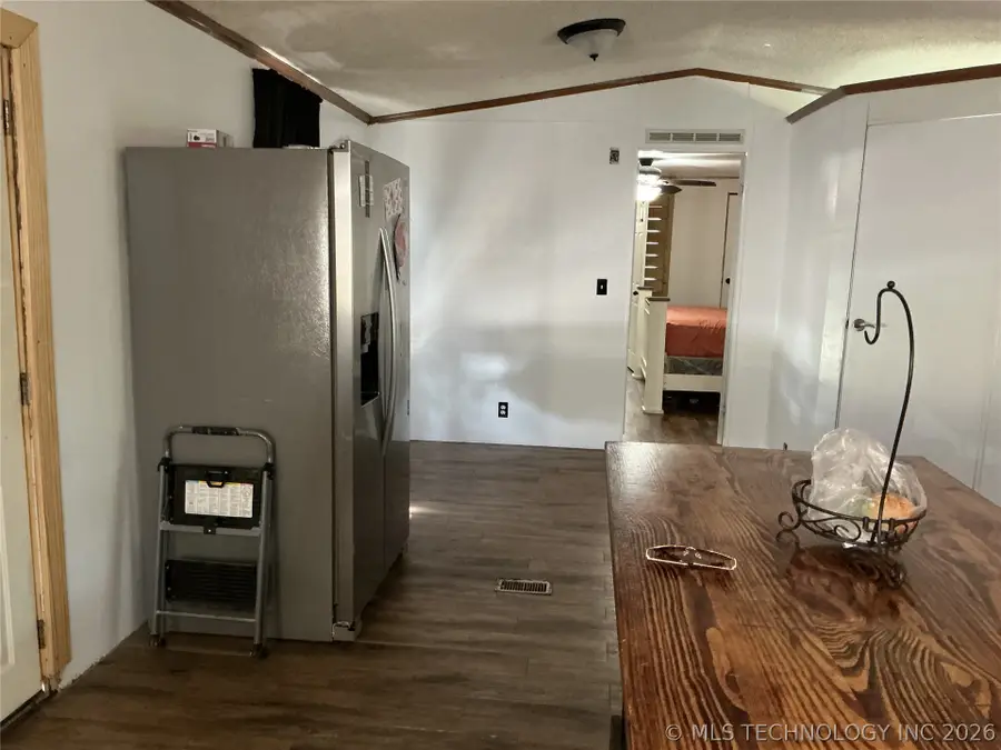 13445 New Lake Road, Henryetta, OK 74437 - #2