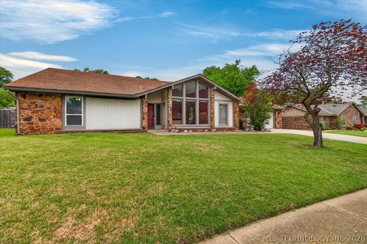 1135 Meadow Lane, Bartlesville, OK 74006 - #1