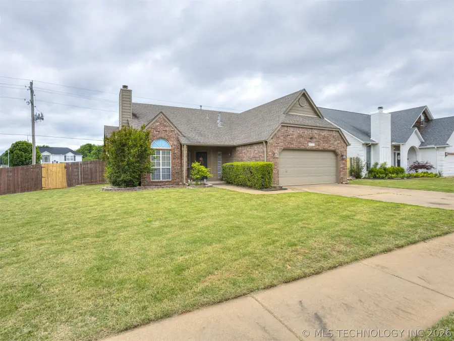 11334 S 106th East Avenue, Bixby, OK 74008 - #2