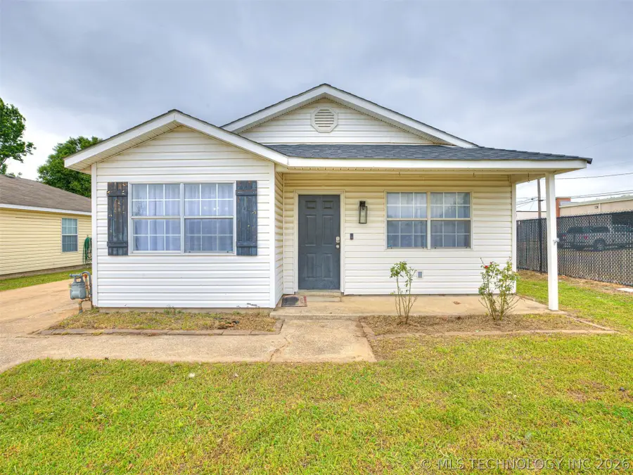 17 W Ross Avenue, Sapulpa, OK 74066 - #2