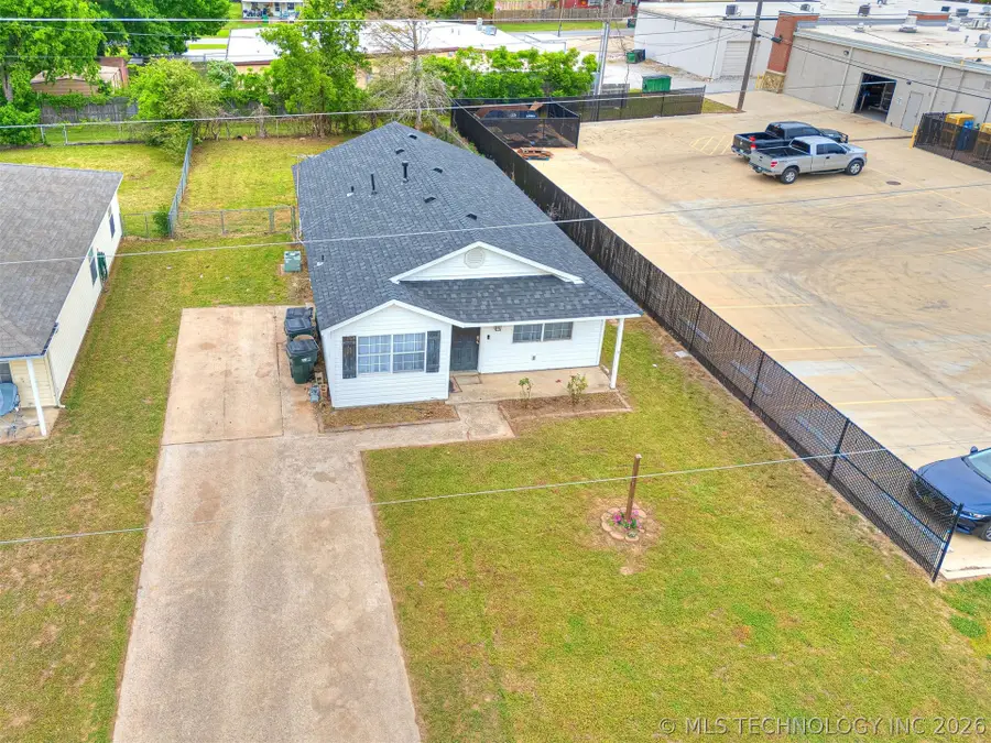 17 W Ross Avenue, Sapulpa, OK 74066 - #3