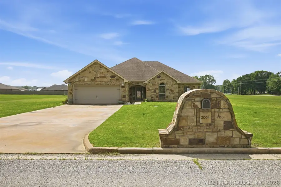 2004 E Trailwood Street, Stigler, OK 74462 - #2