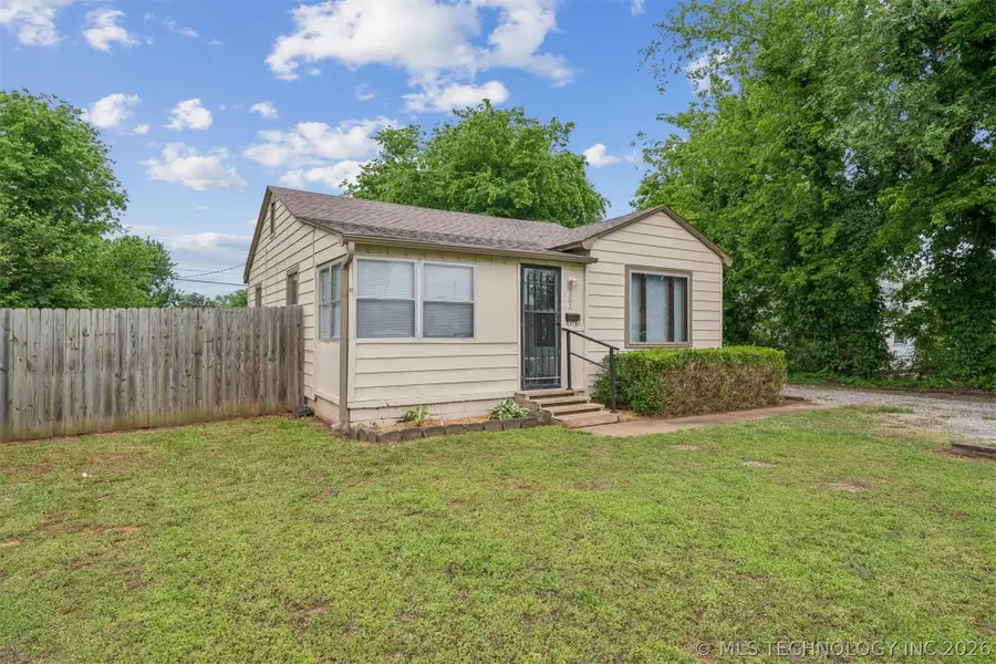 302 W 42nd Street, Sand Springs, OK 74063 - #3