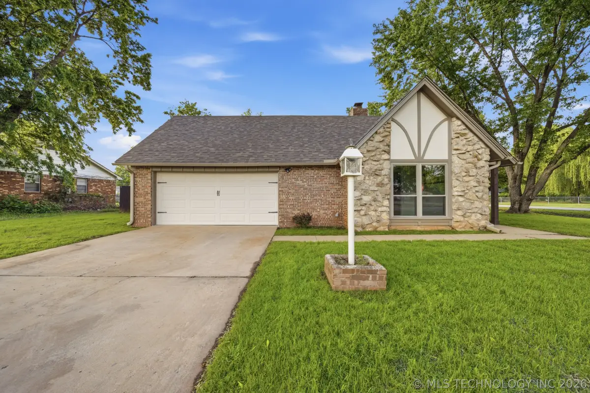1007 W D Street, Jenks, OK 74037 - #1