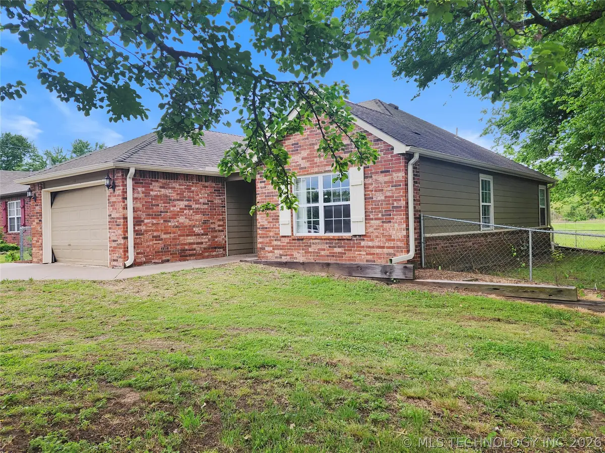 418 N 6th Street, Collinsville, OK 74021 - #1