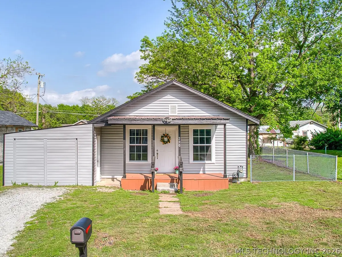 210 N Seminole Avenue, Bartlesville, OK 74003 - #1