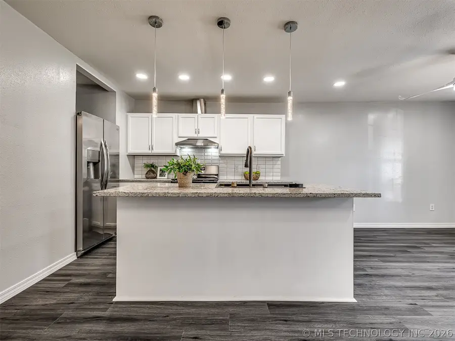 210 N Seminole Avenue, Bartlesville, OK 74003 - #3