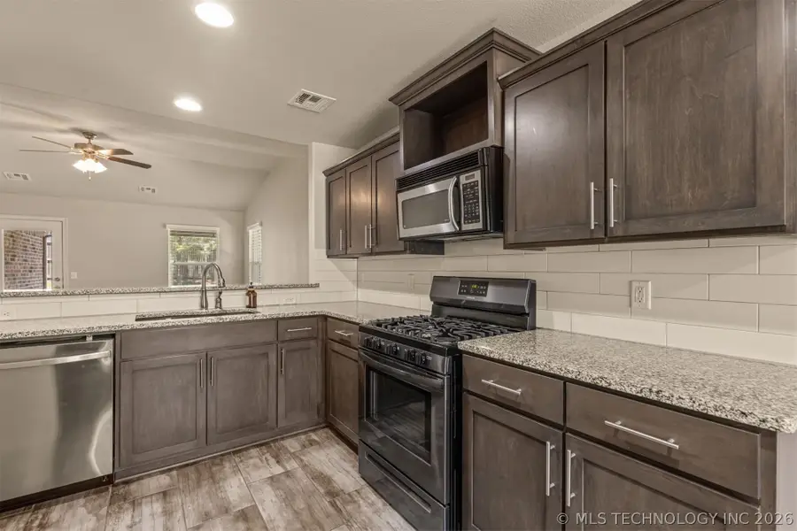 7509 S Joshua Avenue, Broken Arrow, OK 74011 - #3