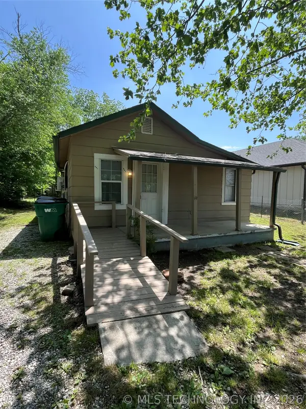 807 N Ridgeway Street, Sapulpa, OK 74066