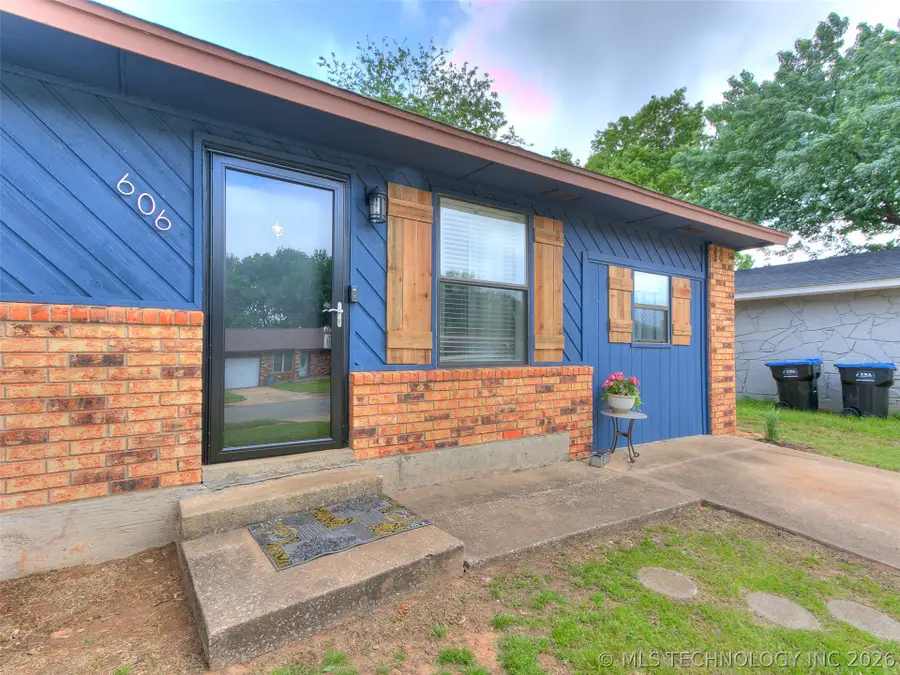 606 Holsey Drive, Noble, OK 73068 - #2