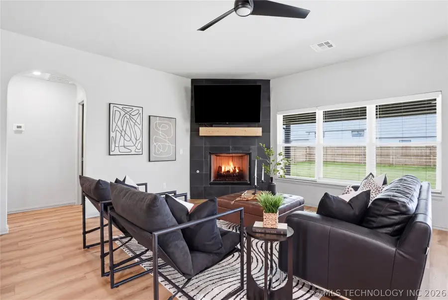 5917 E 126th Place S, Tulsa, OK 74008 - #2