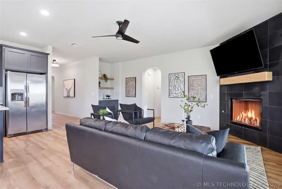 5917 E 126th Place S, Tulsa, OK 74008 - #3