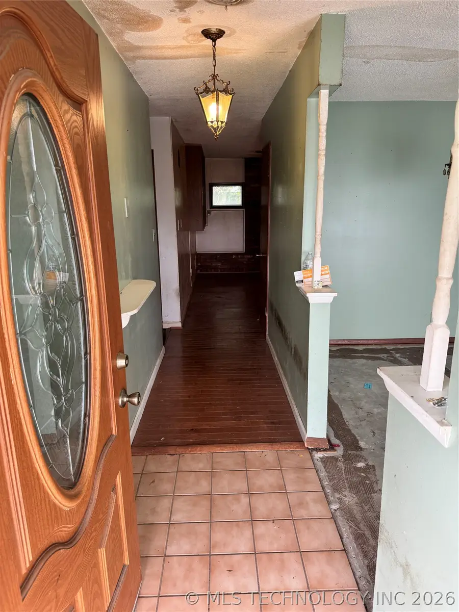 3815 S 82nd East Avenue, Tulsa, OK 74145 - #2