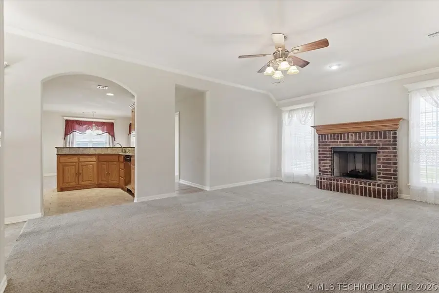 12720 N 124th Place E, Collinsville, OK 74021 - #2