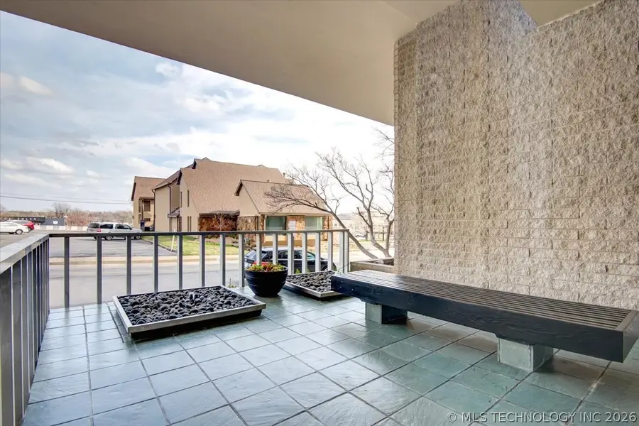 1502 S Boulder Avenue #10L, Tulsa, OK 74119 - #3